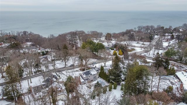 20 Soundview Drive, Shoreham, NY 11786