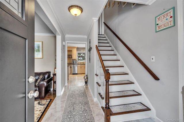 20 Soundview Drive, Shoreham, NY 11786