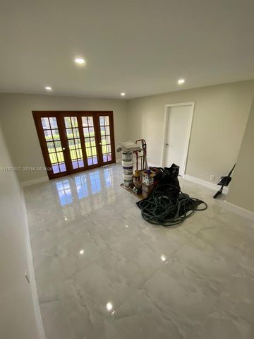 8830 Royal Palm Blvd 202, Coral Springs, FL 33065