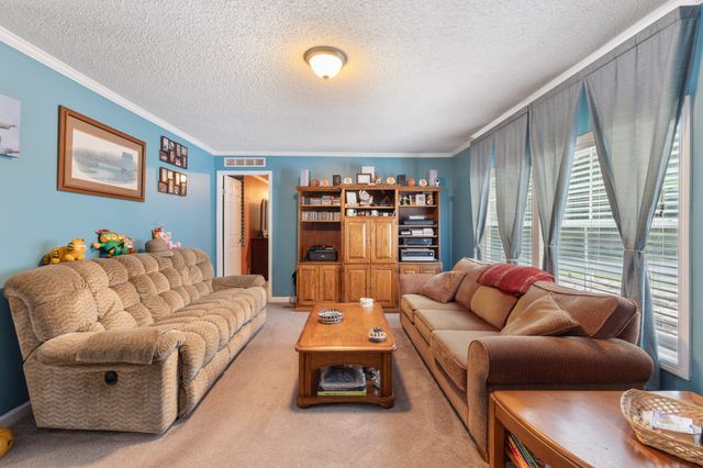 2497 Foster Rd, Cumberland Furnace, TN 37051
