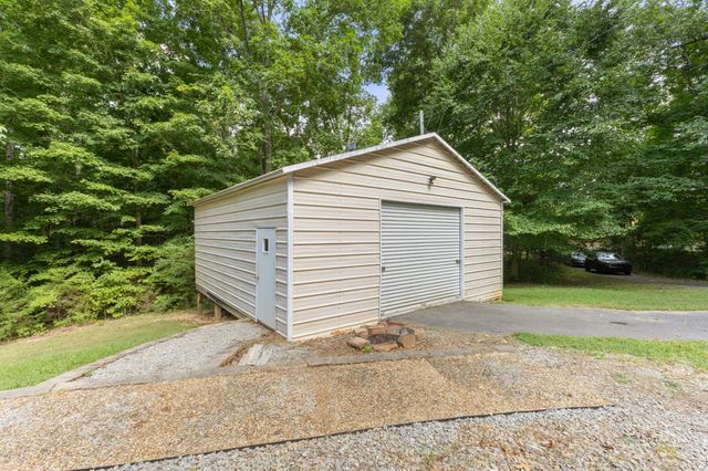 2497 Foster Rd, Cumberland Furnace, TN 37051