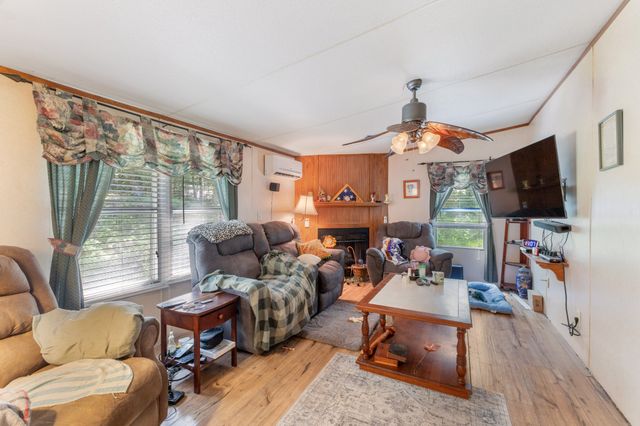 2497 Foster Rd, Cumberland Furnace, TN 37051