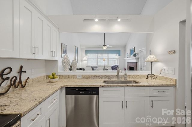 19816 Oak Leaf Circle, Cornelius, NC 28031