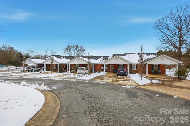 19816 Oak Leaf Circle, Cornelius, NC 28031