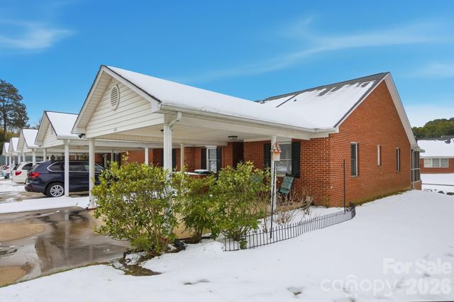 19816 Oak Leaf Circle, Cornelius, NC 28031