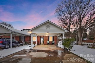 19816 Oak Leaf Circle, Cornelius, NC 28031