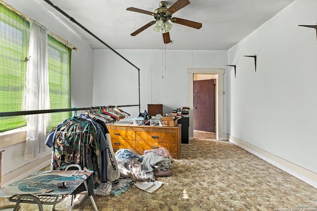 3523 W Martin, San Antonio, TX 78207