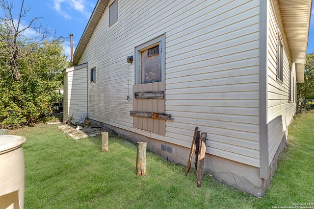 3523 W Martin, San Antonio, TX 78207
