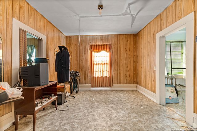 3523 W Martin, San Antonio, TX 78207