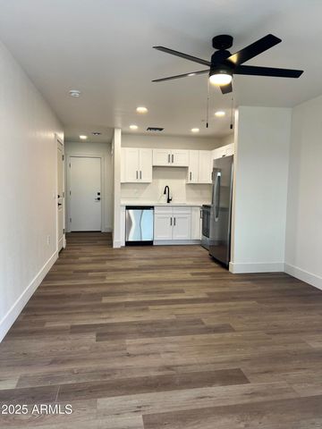 822 S 4TH Avenue, Phoenix, AZ 85003