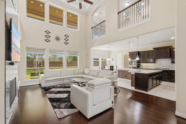 6011 Abercombie Lane, Sugar Land, TX 77479