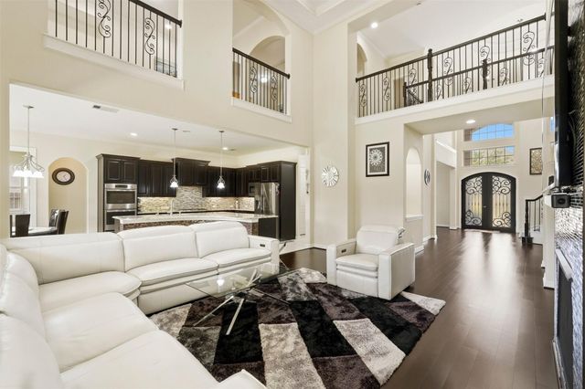 6011 Abercombie Lane, Sugar Land, TX 77479