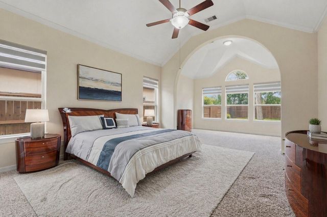 6011 Abercombie Lane, Sugar Land, TX 77479