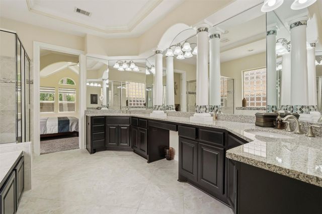 6011 Abercombie Lane, Sugar Land, TX 77479