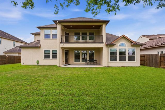 6011 Abercombie Lane, Sugar Land, TX 77479