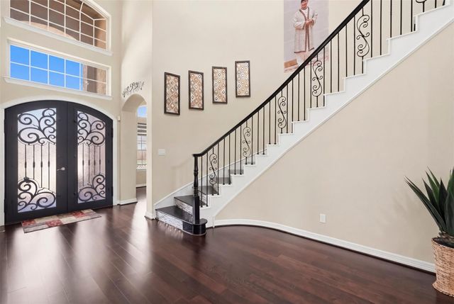6011 Abercombie Lane, Sugar Land, TX 77479
