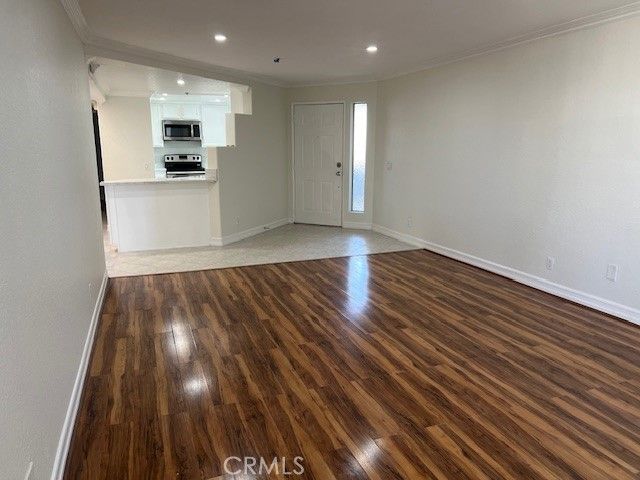 320 Lake, Huntington Beach, CA 92648