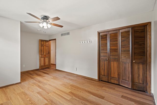1305 JAKE LN, Columbia, MO 65203