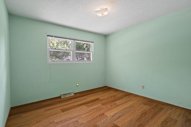 1305 JAKE LN, Columbia, MO 65203
