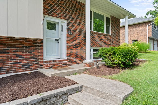 1305 JAKE LN, Columbia, MO 65203