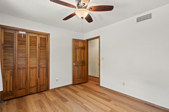 1305 JAKE LN, Columbia, MO 65203