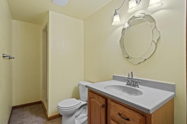 1305 JAKE LN, Columbia, MO 65203