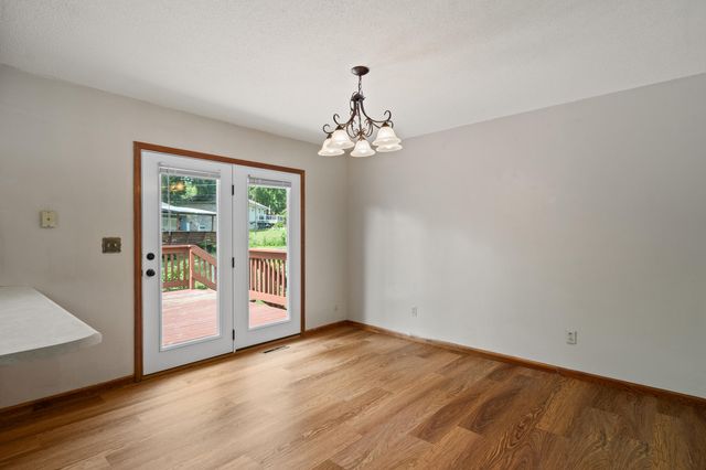 1305 JAKE LN, Columbia, MO 65203