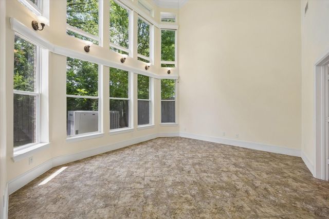 6008 Community Drive, West University Place, TX 77005