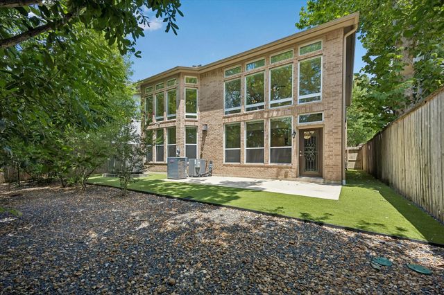6008 Community Drive, West University Place, TX 77005