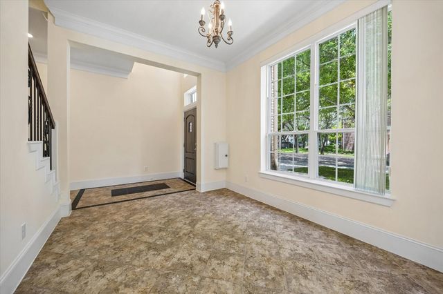 6008 Community Drive, West University Place, TX 77005