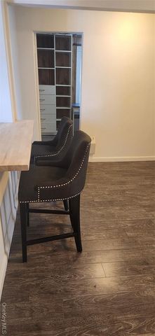 45 Harrison upper, Lynbrook, NY 11563