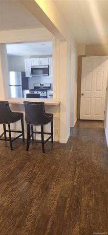 45 Harrison upper, Lynbrook, NY 11563