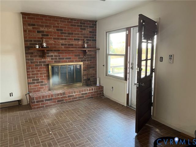 4711 Station Rd, Sutherland, VA 23885