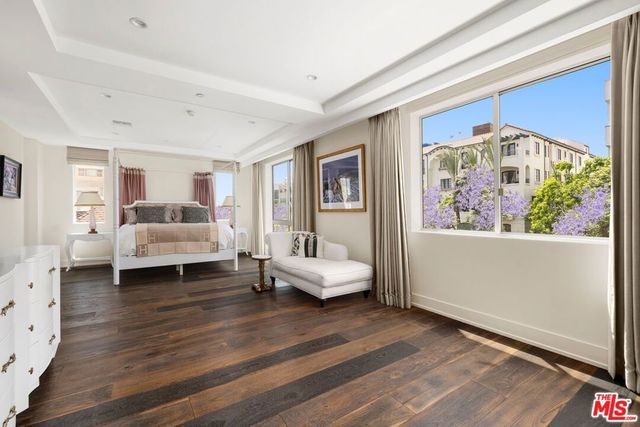 450 N Palm Drive 306, Beverly Hills, CA 90210