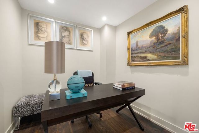 450 N Palm Drive 306, Beverly Hills, CA 90210
