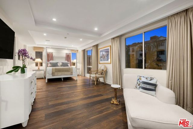 450 N Palm Drive 306, Beverly Hills, CA 90210