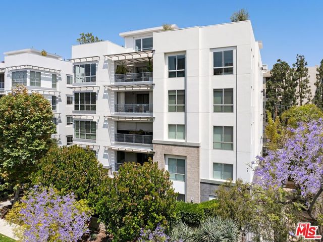 450 N Palm Drive 306, Beverly Hills, CA 90210