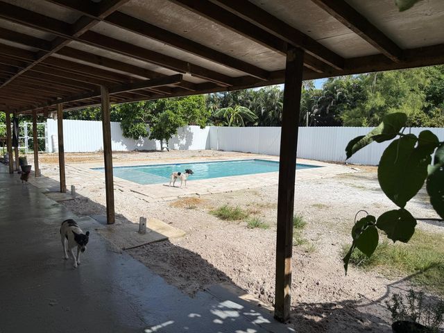 16393 E LANCASHIRE Drive E, Loxahatchee, FL 33470