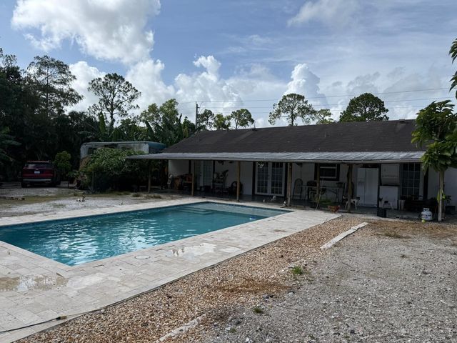 16393 E LANCASHIRE Drive E, Loxahatchee, FL 33470