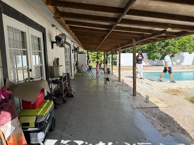 16393 E LANCASHIRE Drive E, Loxahatchee, FL 33470