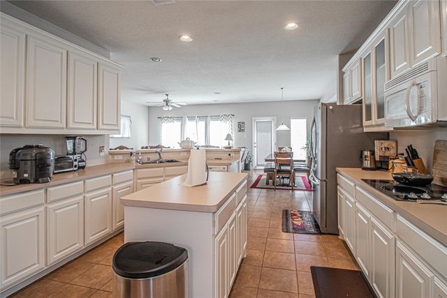 5204 Katy Rose Court, Fort Worth, TX 76126