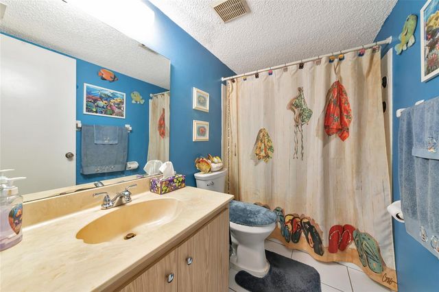 2657 WOODGATE LANE E4, Sarasota, FL 34231