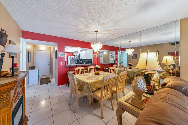 2657 WOODGATE LANE E4, Sarasota, FL 34231