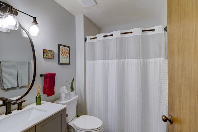 411 Butternut Drive, Oregon, WI 53575