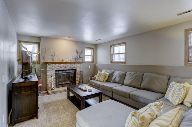 411 Butternut Drive, Oregon, WI 53575