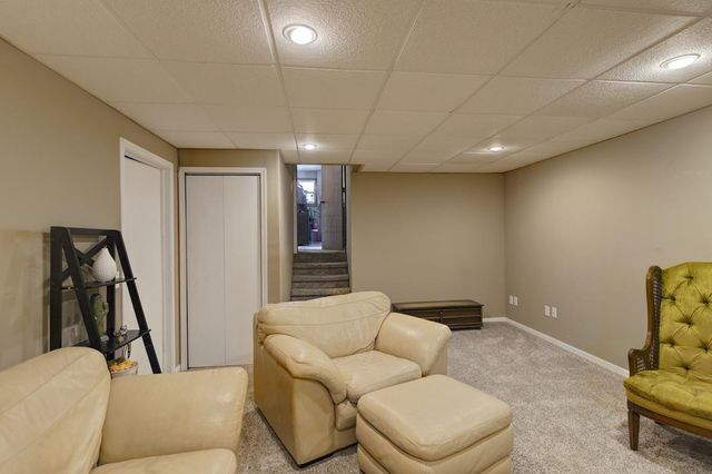 411 Butternut Drive, Oregon, WI 53575