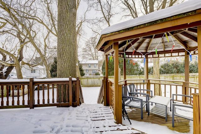 411 Butternut Drive, Oregon, WI 53575