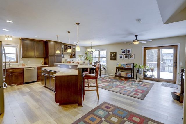 411 Butternut Drive, Oregon, WI 53575