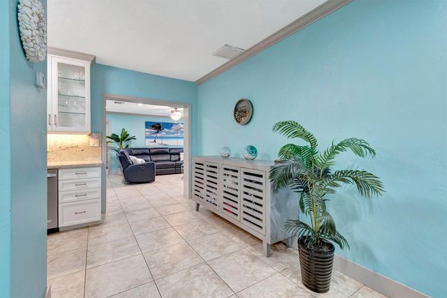 310 GULFSTREAM Drive, Delray Beach, FL 33444