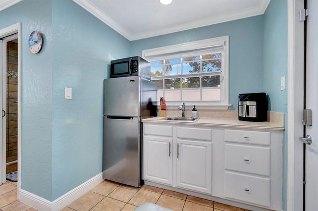 310 GULFSTREAM Drive, Delray Beach, FL 33444